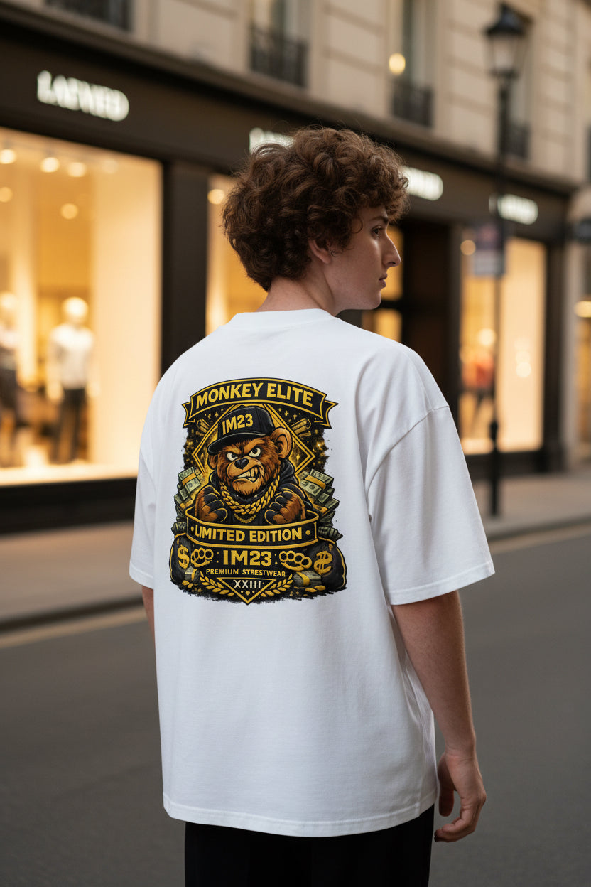 Unisex Bio-T-Shirt von Sportswear Iron Monkey 23 mit weitem Kragen, aus nachhaltiger Baumwolle, weiß, oversized Passform.