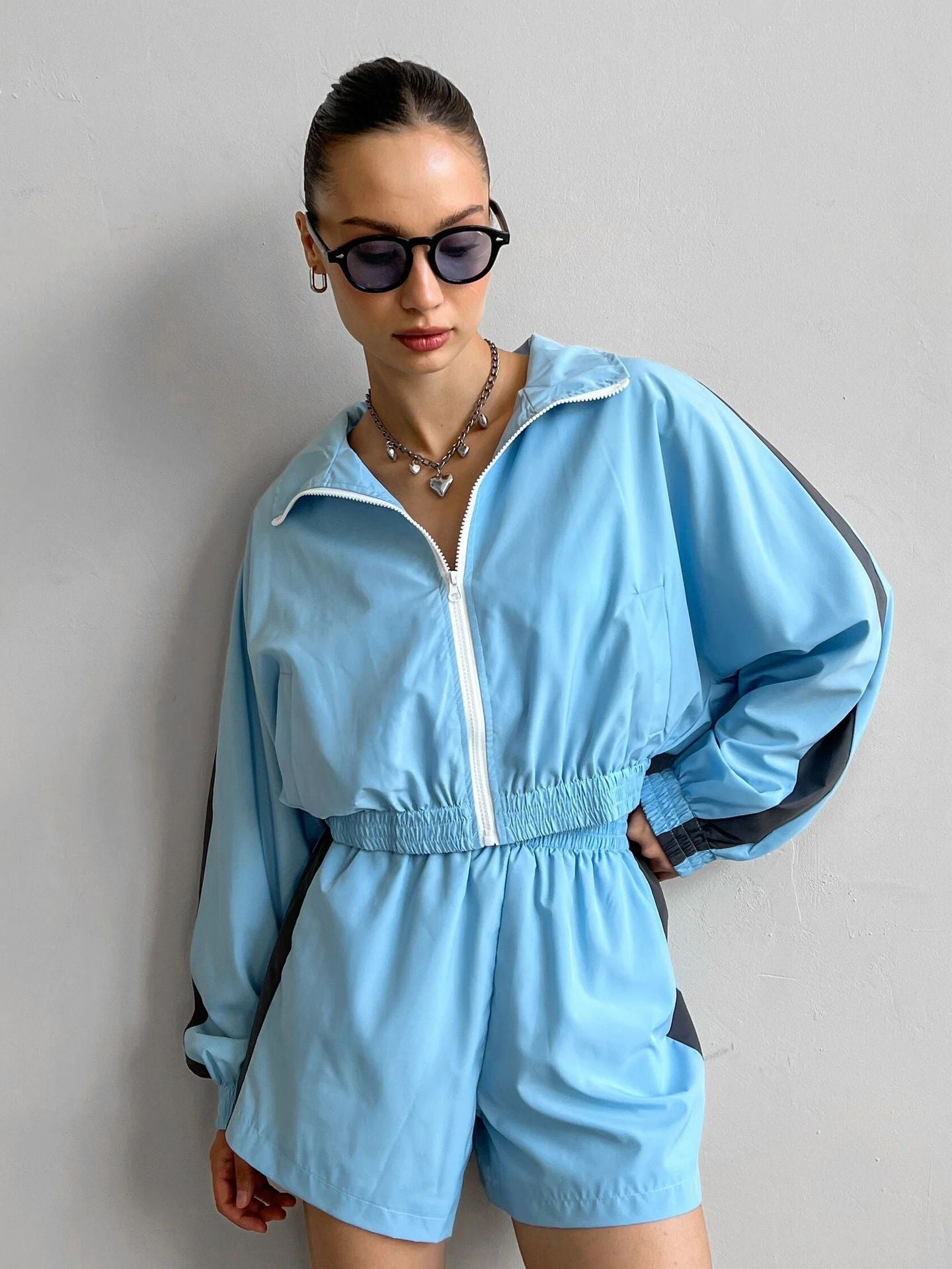 Damen Premium Zipper Hoodie Set mit langen Ärmeln, Kapuzenpullover und Shorts, eprolo, lässige Activewear, bequemes Outfit