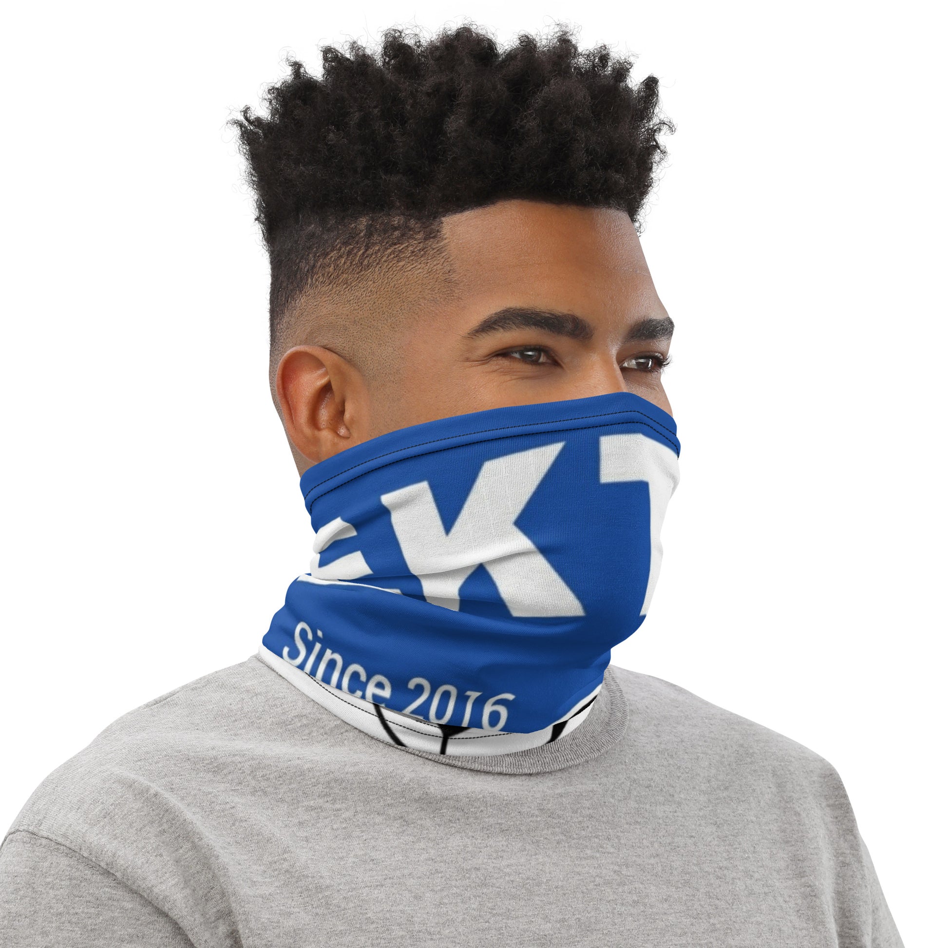 Multifunktionstuch von Sportswear Iron Monkey 23 mit Allover-Print in Weiß, vielseitig als Halstuch oder Gesichtsschutz nutzbar