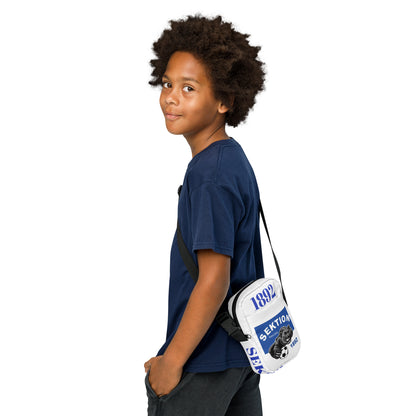 Alltags-Umhängetasche von Sportswear Iron Monkey 23 mit Allover-Print in Weiß, praktische Utility-Tasche für unterwegs