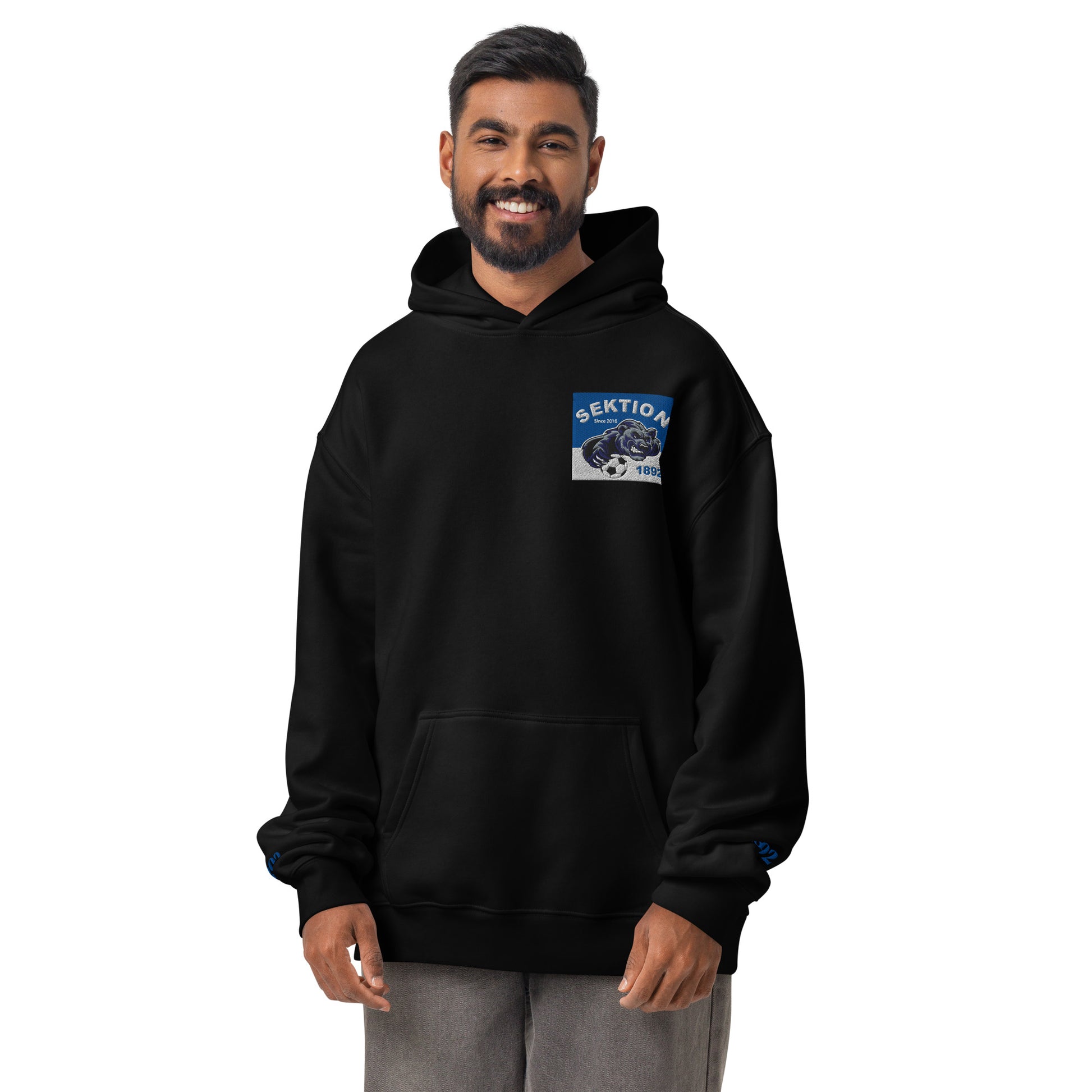 Schwarze Unisex-Relax-Hoodie von Sportswear Iron Monkey 23, frontansicht, oversized Schnitt, bequemes Design