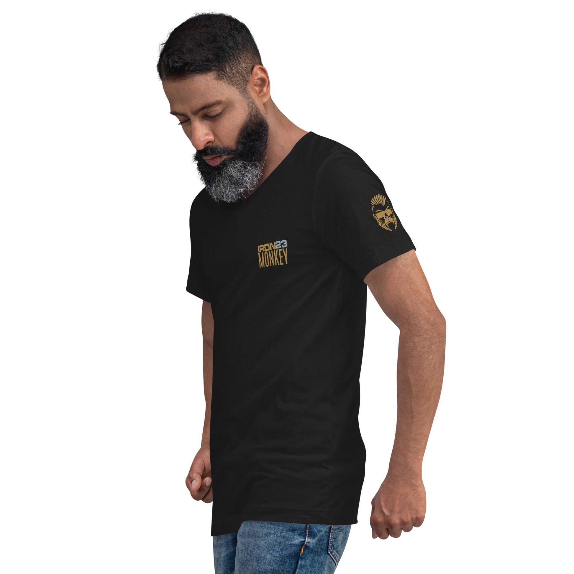 Unisex Monkey T-Shirt mit V-Ausschnitt, schwarzes Baumwoll-Shirt von Sportswear Iron Monkey 23, kurzärmlig, bequemer Regular Fit.