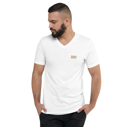 Weißes Unisex T-Shirt mit V-Ausschnitt aus 100% Baumwolle, Regular Fit, Sportswear Iron Monkey 23, vorne sichtbar.
