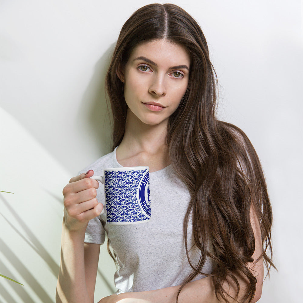 Weiße, glänzende Fanclub Alte Dame 1892 Tasse aus Keramik, 11 oz, mit sportlichem Design von Sportswear Iron Monkey 23